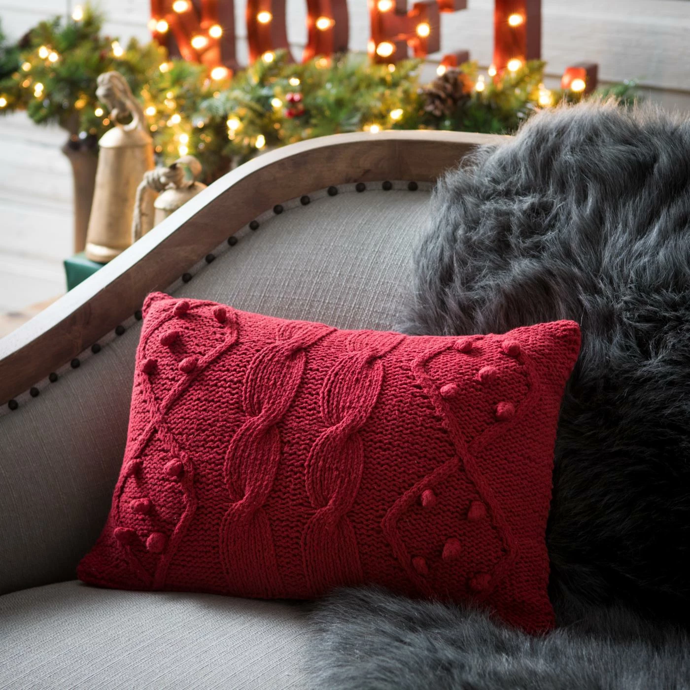Buy β€οΈ Decorative π Christmas Pillows Vickerman French Knot Cushion Pillow - Red β¨